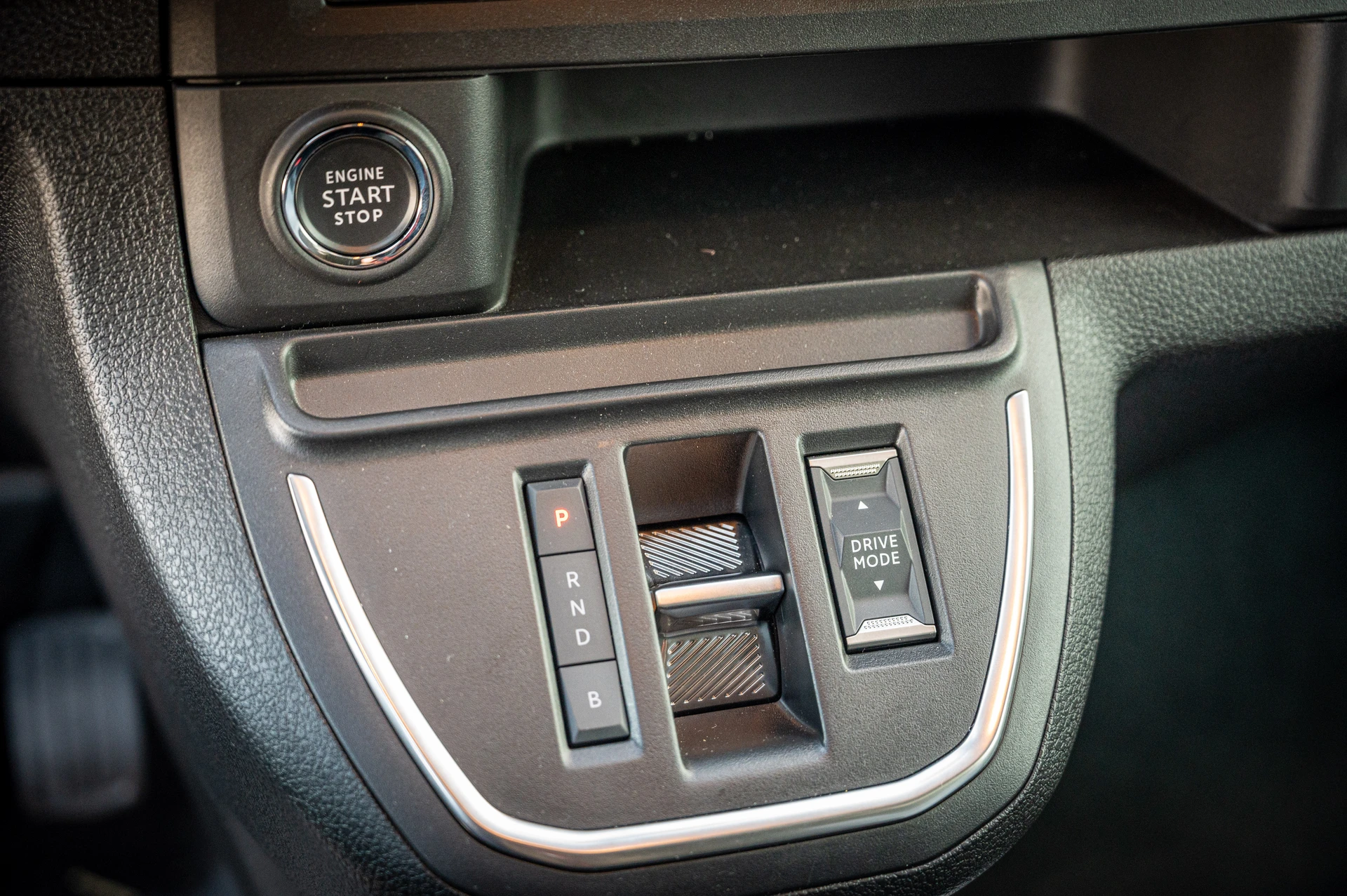 PÖSSL Vanster ë-Spacetourer